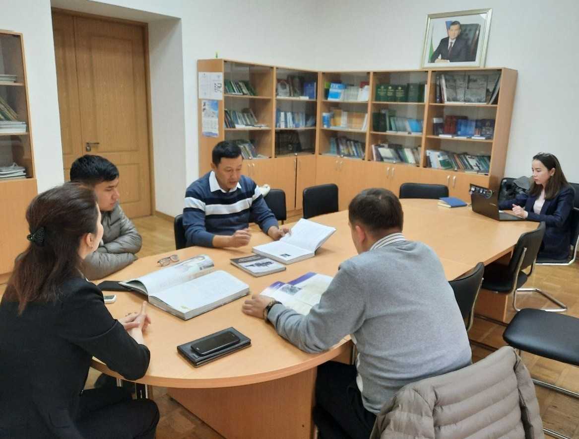 Seminar at the center