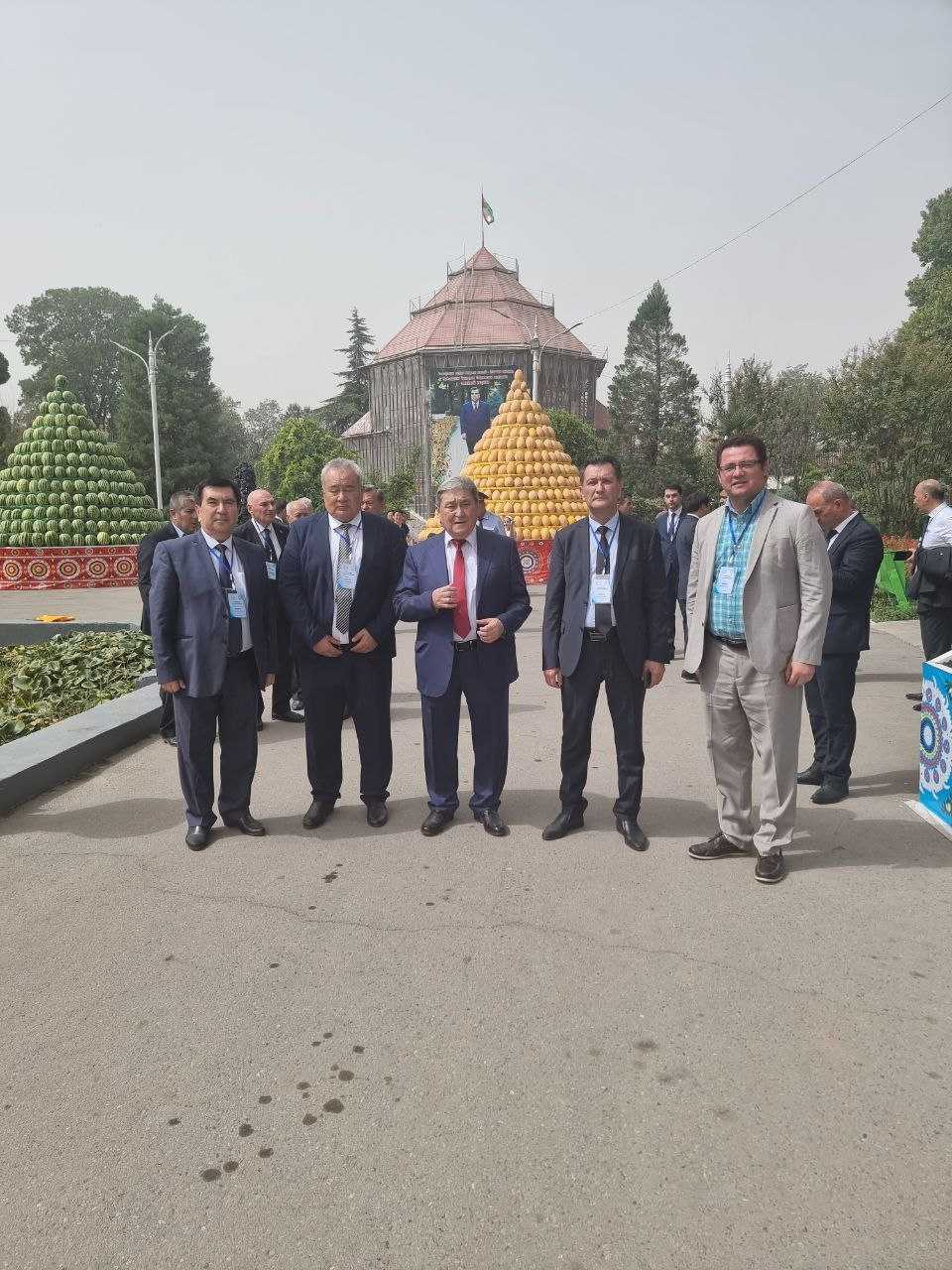 prof. M.A.Rahimov  Tojikiston poytaxti Dushanbe shahrida bo‘lib o‘tgan Markaziy Osiyo mamlakatlari olimlarining birinchi forumida ishtirok etdi.